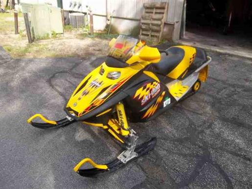 2004 Ski-Doo MXZ 800HO Adrenaline