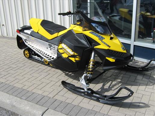 2009 Ski Doo MX Z Adrenaline
