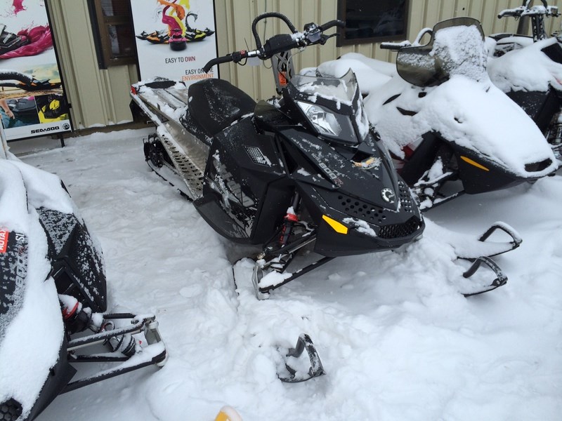 SkiDoo Summit X 154 800R Power T.E.K. 2010 Used Snowmobile for Sale in