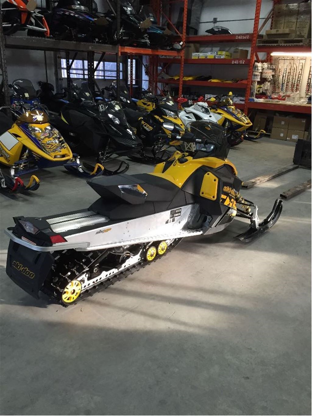 SkiDoo Renegade 600 Etec 2010 Used Snowmobile for Sale in Kirkfield